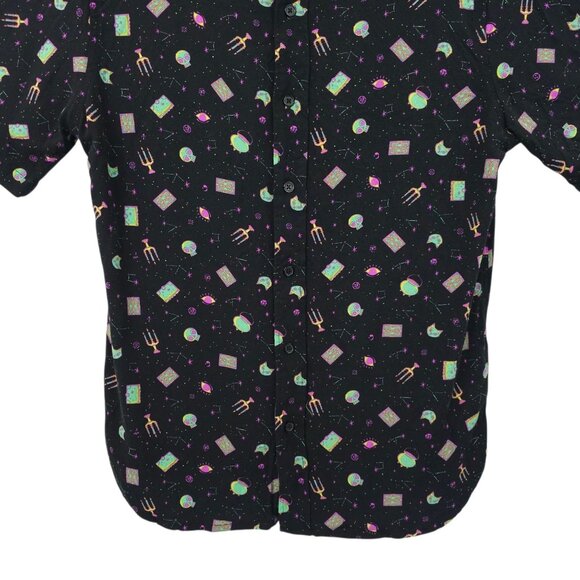 Disney Hocus Pocus Button Front Woven Shirt Adult M Halloween Our Universe - Picture 9 of 16